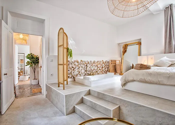 Le Saint-sauveur - Balneotherapy Bathtub - Hypercentre Appartement Caen